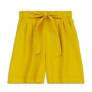 Lululemon Noir shorts in Honeycomb yellow 5.5" high waisted elastic size 4 ☀️